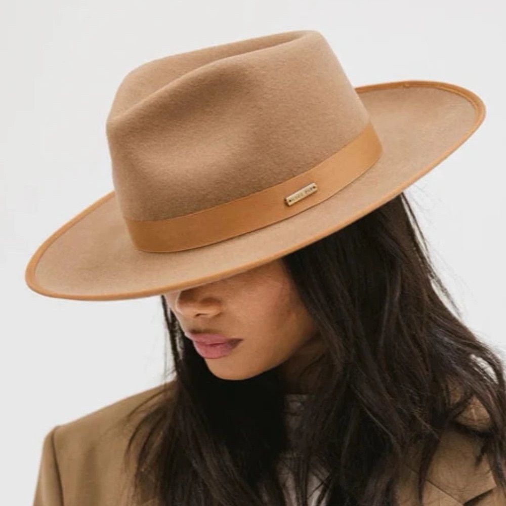 Brand new Gigi Pip wide brim Monroe Rancher hat fedora in oatmeal. Size 55cm XS